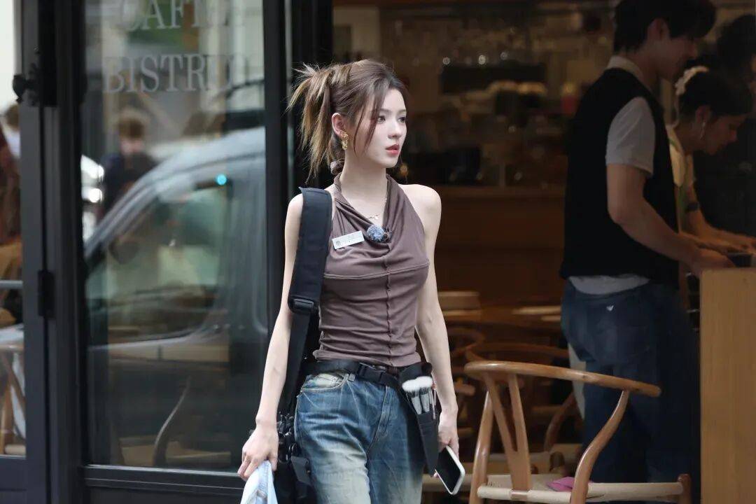 走的衣架子她这直角肩太绝了!麻将胡了免费试玩张予曦|行(图6) 走的衣架子她这直角肩太绝了!麻将胡了免费试玩张予曦|行(图6)